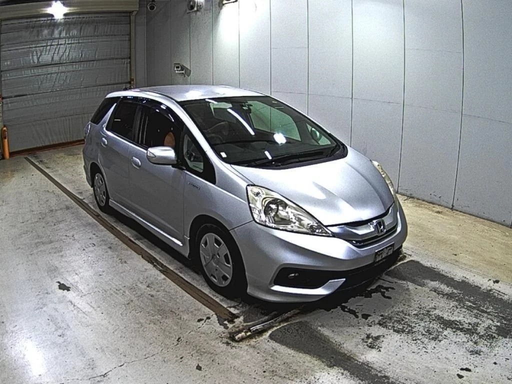 Honda Fit Shuttle GP2 2013